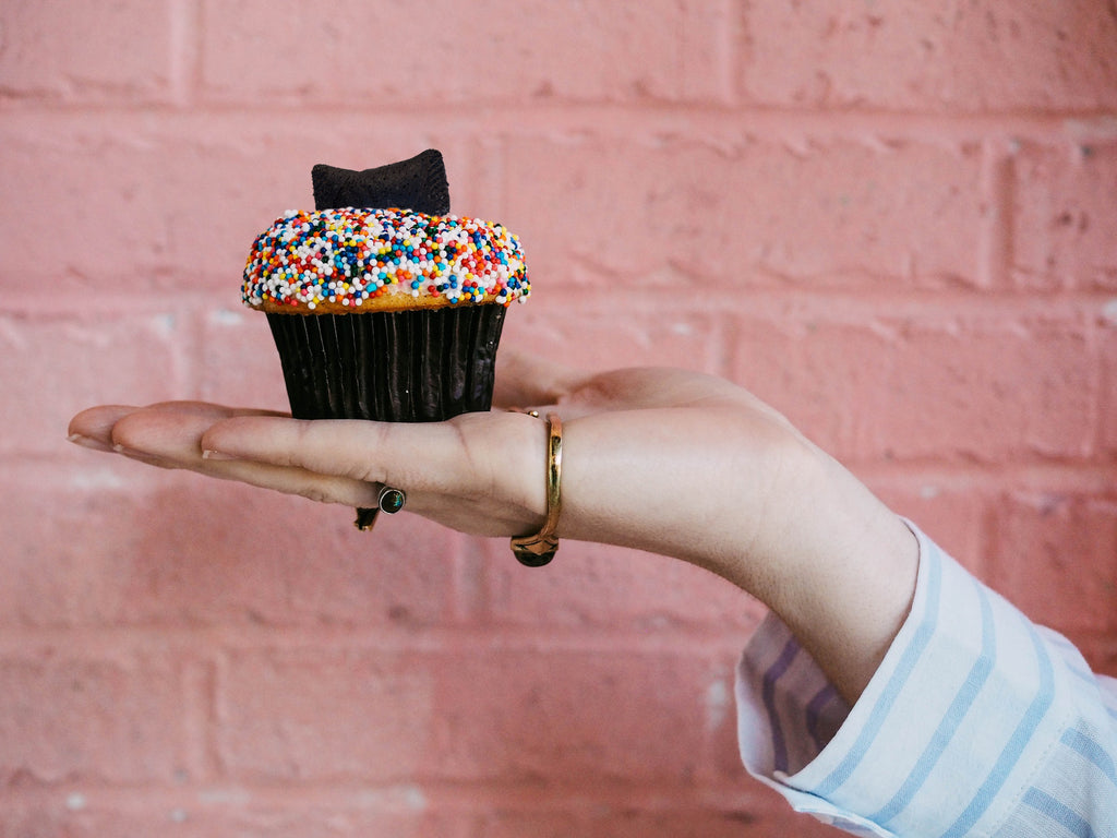 Dolcetto Wafer Bites – Cookies & Cream (0.7 oz Single Serve Pack – 24/tray)