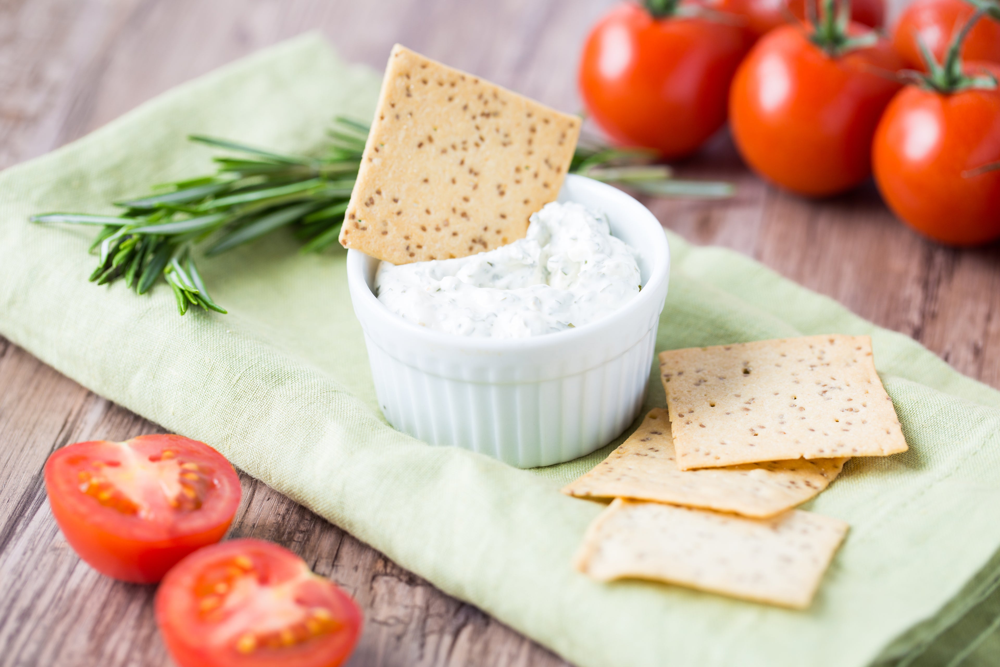 Dolcetto Tuscan Crisps – Sour Cream & Onion (5.3oz Box)