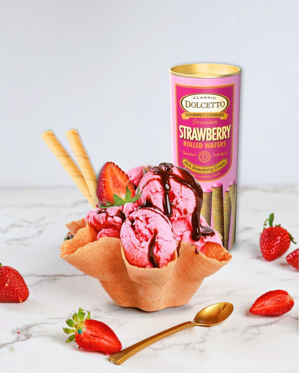 Dolcetto Wafer Rolls - Strawberry 3 oz Tin